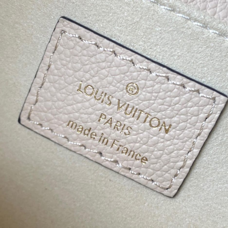 LV Pochette Metis East West