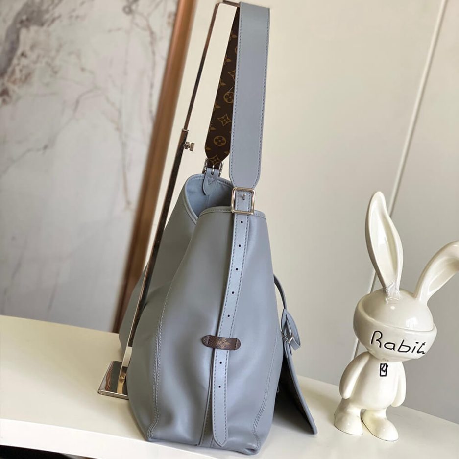 LV CarryAll MM